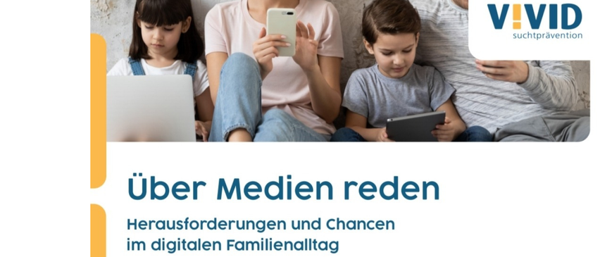 Bild enthält, Advertisement, Poster, Page, Child, Female, Girl, Person, Boy, Male, Woman