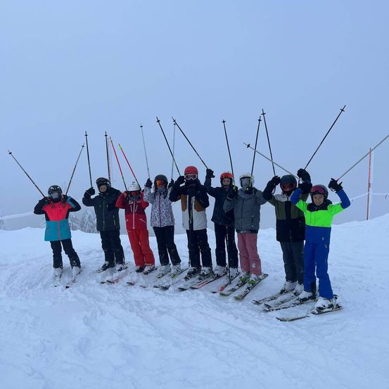 Bild enthält, Nature, Outdoors, Person, Skiing, Snow, Shoe, Adult, Male, Man, Spear