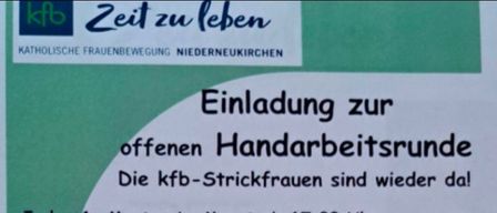 Ein Flyer für offene Strickkreise in Niederneukirchen. Die Termine für die Strickkreise sind von Dezember 2026 bis Februar 2026 mit einer Sommerpause im Juni aufgeführt. Der Flyer enthält einen Korb mit Garn und ein Zitat.