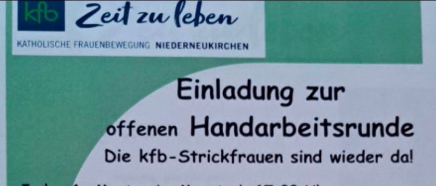 Ein Flyer für offene Strickkreise in Niederneukirchen. Die Termine für die Strickkreise sind von Dezember 2026 bis Februar 2026 mit einer Sommerpause im Juni aufgeführt. Der Flyer enthält einen Korb mit Garn und ein Zitat.