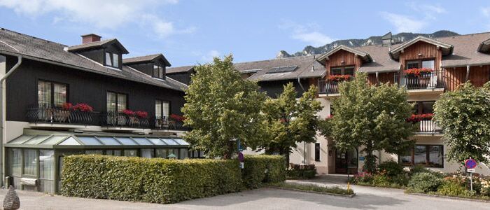 Bild enthält, Architecture, Building, Hotel, Resort, Neighborhood, House, Housing, Villa, City