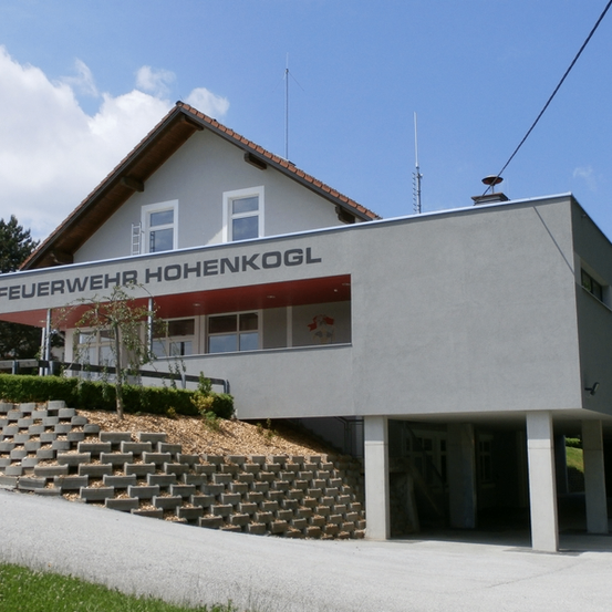 Bild enthält, Architecture, Building, Office Building, Postal Office, Outdoors, Shelter, Police Station