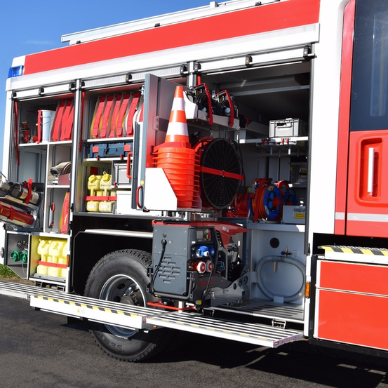 Bild enthält, Transportation, Truck, Vehicle, Machine, Wheel, Fire Truck