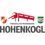 Das Logo der Freiwilligen Feuerwehr Hohenkogl zeigt ein rotes Gebäude, einen Schild mit Feuer und Rad sowie einen grünen Schild mit Bäumen.