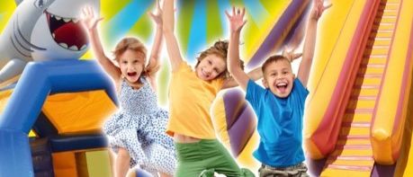 Bild enthält, Boy, Child, Male, Person, Female, Girl, Poster, Play Area, Adult, Man