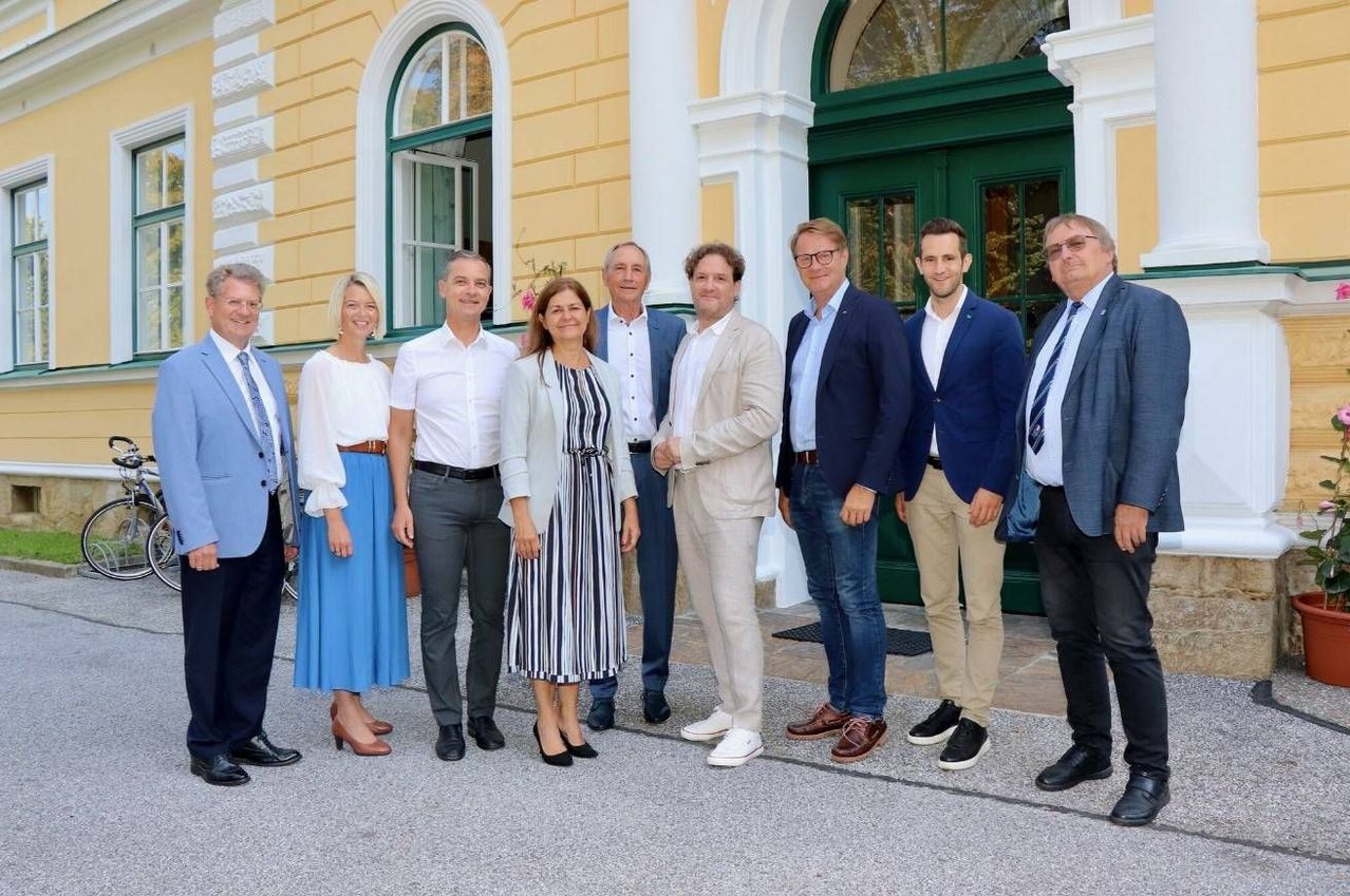 v1_migrated_image_96576043