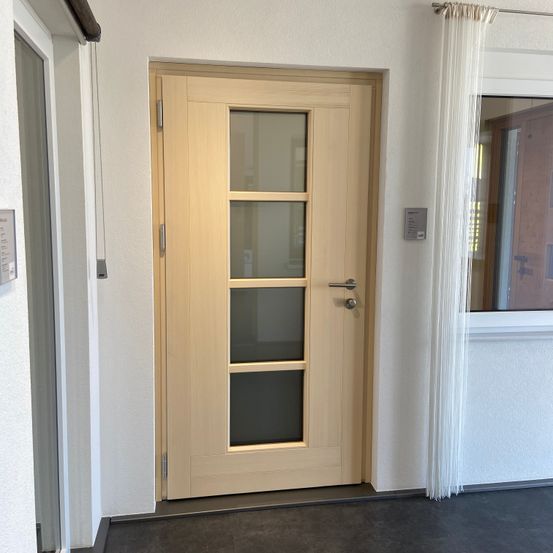 Bild enthält, Door, Architecture, Building, Housing, House, Indoors, Interior Design