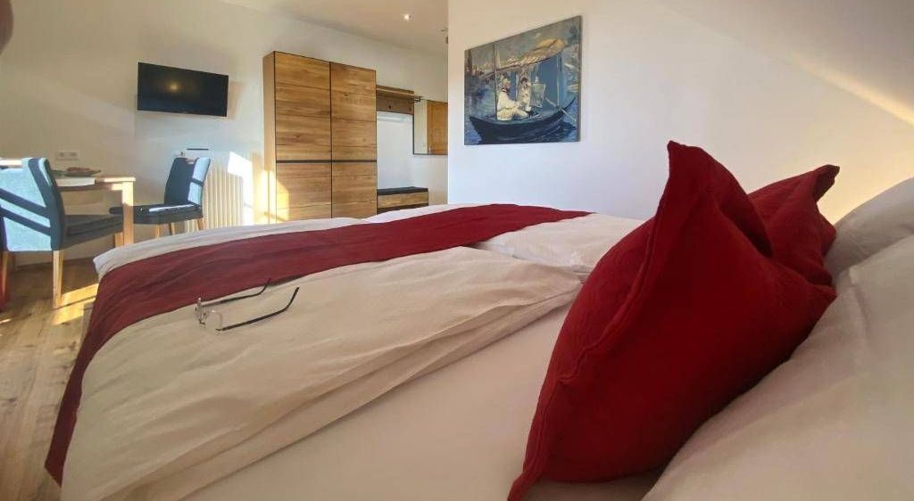 v1_migrated_image_93864262