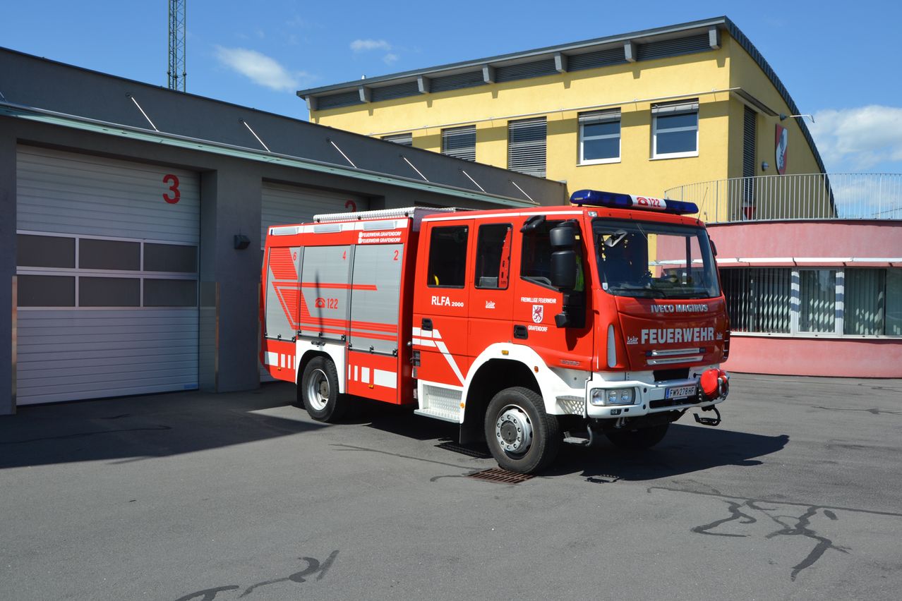 Bild enthält, Transportation, Truck, Vehicle, Machine, Wheel, Fire Station, Fire Truck