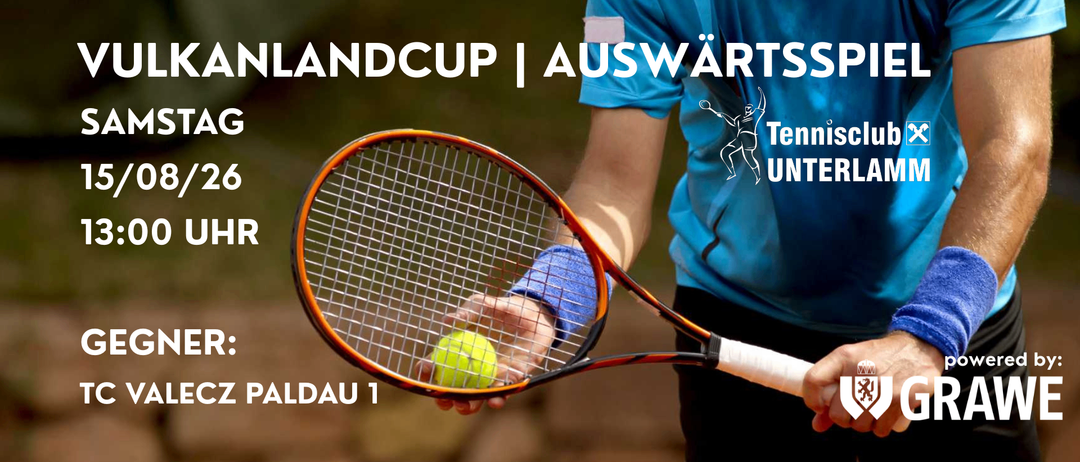 Ein Tennisspieler in blauer und schwarzer Kleidung hält einen Tennisschläger mit einem Tennisball auf den Saiten, mit Textüberlagerungen 'INLANDCUP | AUSWÄRTS' und 'PALDAU 1'.