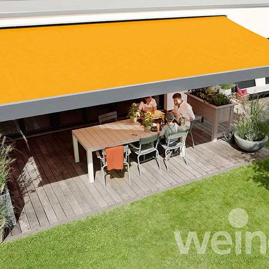 Bild enthält, Awning, Canopy, Grass, Plant