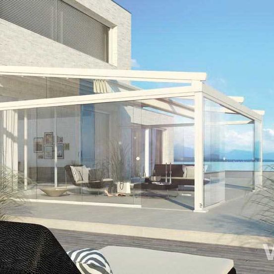 Bild enthält, House, Housing, Villa, Chair, Door, Patio, Moon, Painting