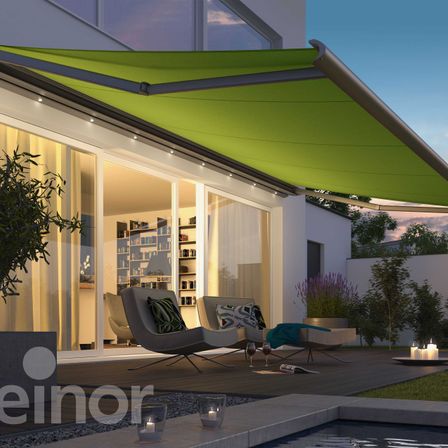 Bild enthält, Awning, Canopy, Plant, Candle, Chair