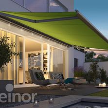 Bild enthält, Awning, Canopy, Plant, Candle, Chair