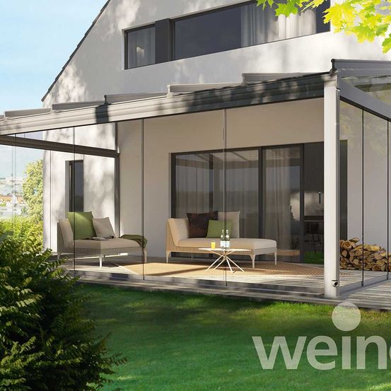 Bild enthält, House, Housing, Porch, Grass, Patio, Pergola, Backyard, Candle, Door