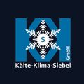 Ein blaues Logo mit einem Schneeflockendesign, den Buchstaben 'S' im Inneren und 'Kaelte-Klima-Siebel GmbH' darunter geschrieben.