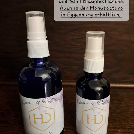 Bild enthält, Bottle, Business Card, Milk, Aftershave, Cosmetics, Perfume, Tin