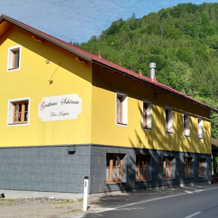 Bild enthält, Hotel, Housing, Outdoors, House, City, Nature, Countryside