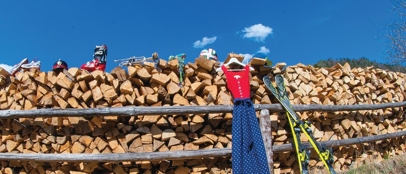 Bild enthält, Lumber, Wood, Person, Gun, Weapon