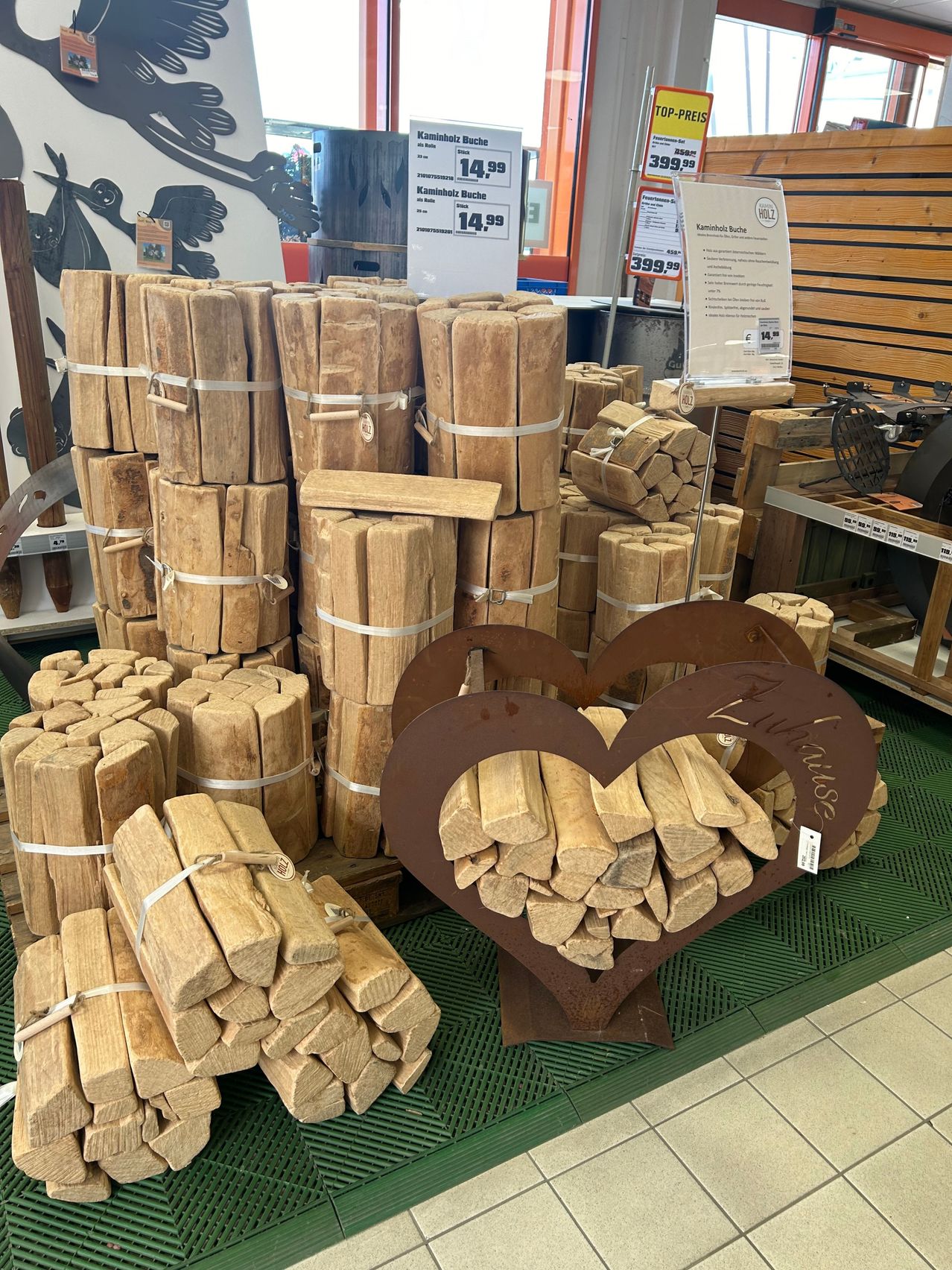 Bild enthält, Wood, Lumber, Art, Handicraft, Machine, Wheel