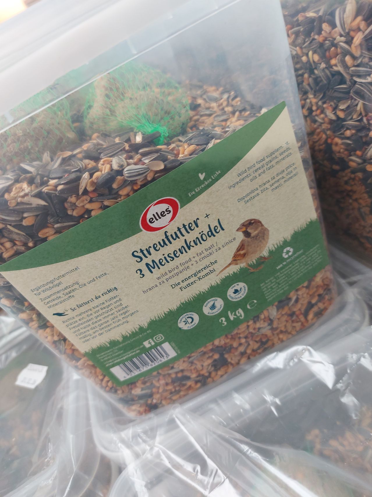 Bild enthält, Food, Produce, Grain, Animal, Bird, Granola, Plant