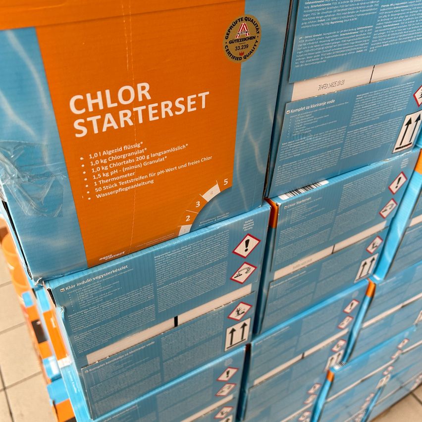 Bild enthält, Advertisement, Poster, Box, Cardboard, Carton