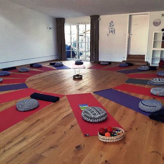 Bild enthält, Floor, Flooring, Home Decor, Indoors, Interior Design