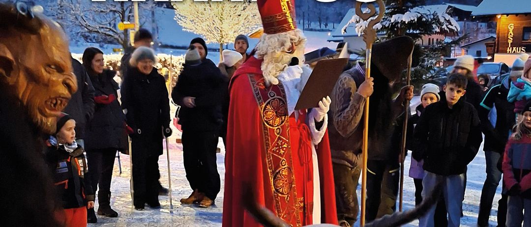 Plakat für Krampus-Event am 22. November um 17 Uhr. Zeigt Krampus, Weihnachtsmann und Menschen. Aktivitäten umfassen Krampus-Masken, Glühwein, Gebäck und Musikinstrumente-Verkostung. Eintritt frei.