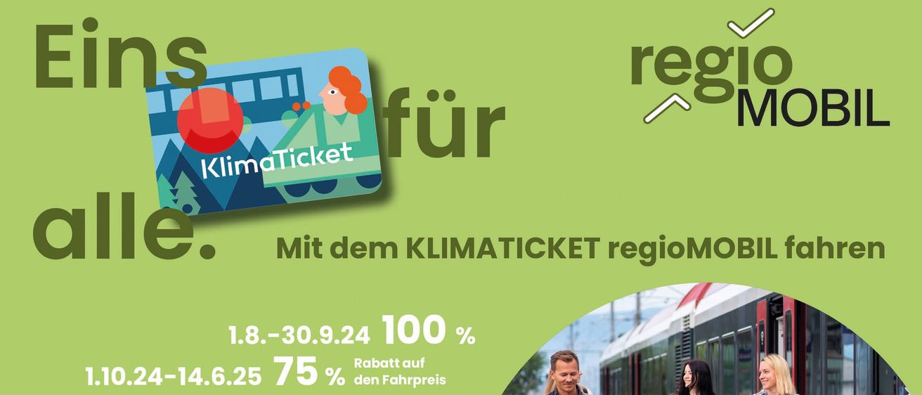 Bild enthält, Advertisement, Poster, Person, Walking, Terminal, Jeans, Adult, Male, Man, Handbag