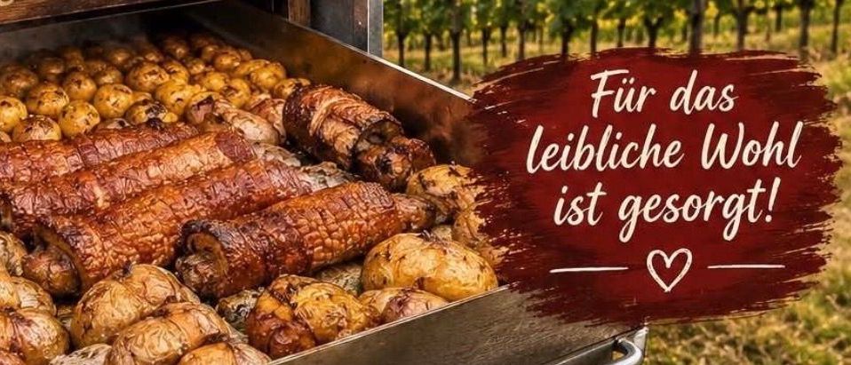 Ein Plakat bewirbt das Sigis Kistenbratl-Event am 30. August 2026 mit einem Grillrost, gefüllt mit gebratenem Fleisch und Kartoffeln, vor einer Weinbergkulisse.