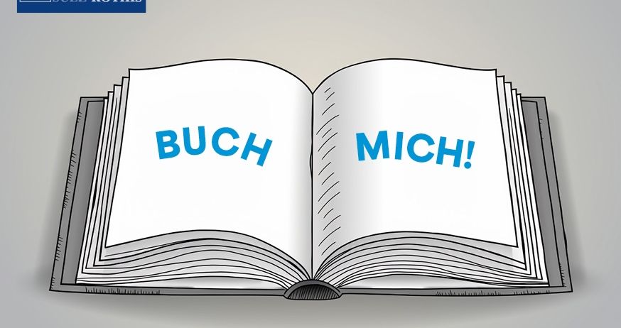 Ein offenes Buch mit den Worten 'BUCH' und 'MICH!' auf den Seiten. Der Hintergrund ist grau und oben links befindet sich ein Logo.