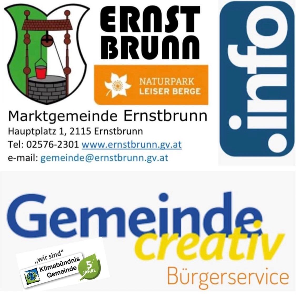 Ein Bild der Gemeinde Ernstbrunn zeigt ihr Brunnenlogo, Website, Telefon und E-Mail. Darunter wird der kreative Bürgerservice der Gemeinde dargestellt.