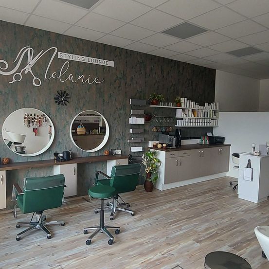 Bild enthält, Indoors, Beauty Salon, Barbershop