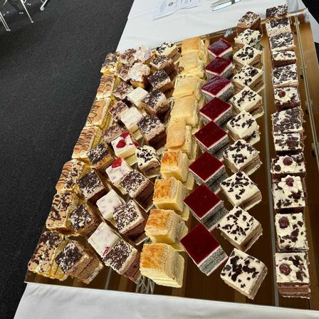 Bild enthält, Tape, Food, Pork, Food Presentation, Chocolate, Dessert, Cheese