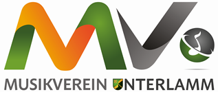 Das Logo des Musikvereins Interlamm zeigt stilisierte Buchstaben MV in Orange, Grün und Grau, mit einem kleinen grünen Vogelsymbol auf der rechten Seite. Das Wort 'MUSIKVEREIEN' steht in fetten schwarzen Buchstaben über dem MV-Logo, und 'INTERLAMM' steht in kleineren schwarzen Buchstaben darunter.