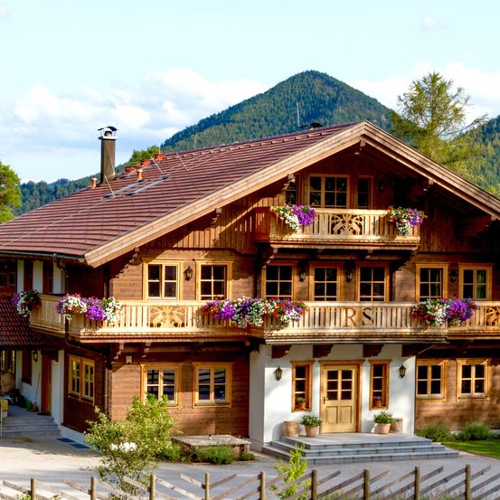 Architecture, Building, Cottage, House, Housing, Hotel, Resort, Villa, Nature, Outdoors
