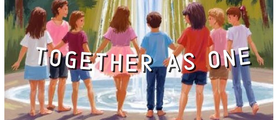 Eine Gruppe von Kindern steht zusammen vor einem Springbrunnen, mit Text auf Deutsch und Englisch, und ein Ausstellungsdatum und -zeit oben.