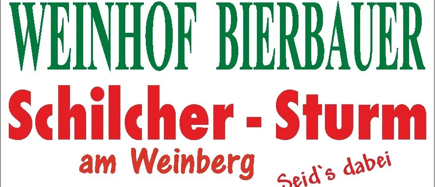 Eine Werbung für eine Weinveranstaltung bei Weinhof Bierbauer am 4. Oktober. Die Veranstaltung zeigt eine Weinberglandschaft mit grünen Feldern, Bäumen und einem klaren Himmel.