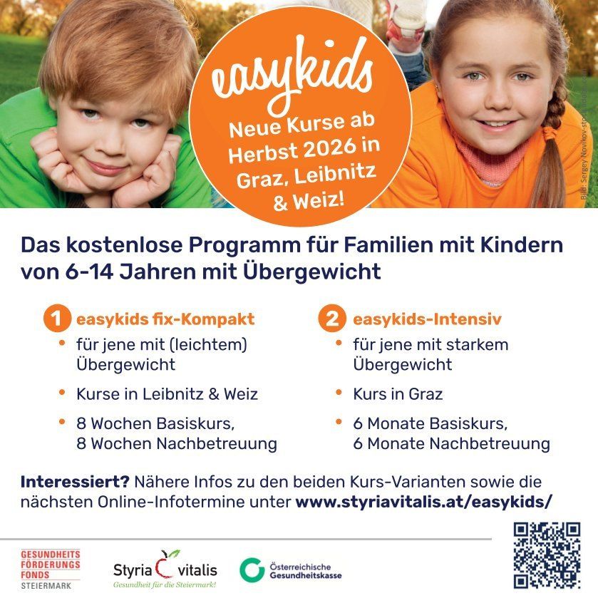 Eine Werbung für ein kostenloses Programm für Familien mit übergewichtigen Kindern im Alter von 6-14 Jahren, mit zwei lächelnden Kindern und einem QR-Code für weitere Informationen.