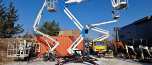 Bild enthält, Nature, Outdoors, Snow, Transportation, Truck, Vehicle, Machine, Wheel, Bulldozer