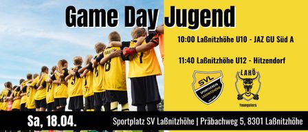 Eine Jugendfußballmannschaft steht eng zusammen. Game Day Jugend ist um 10:00 und 11:40 bei Labnitzhoehe U.