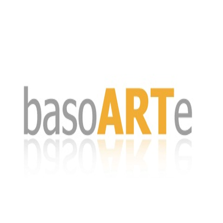 Das Bild zeigt das Logo für basoARTE. Das Logo enthält den Schriftzug basoARTE in fetter, grauer und orangefarbener Schrift, auf weißem Hintergrund.