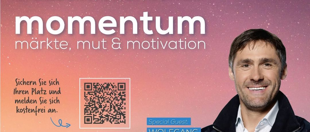 Ein Werbeplakat für eine Veranstaltung mit Wolfgang Fasching. Die Veranstaltung ist für Oktober 2025 um 19:00 im Forum Kloster geplant. Es verspricht Mut, Kraft und Motivation. QR-Code und Logos sind sichtbar.