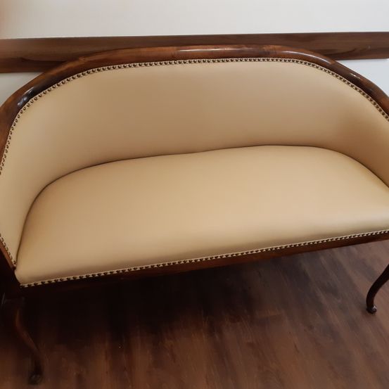 Bild enthält, Furniture, Couch, Chair