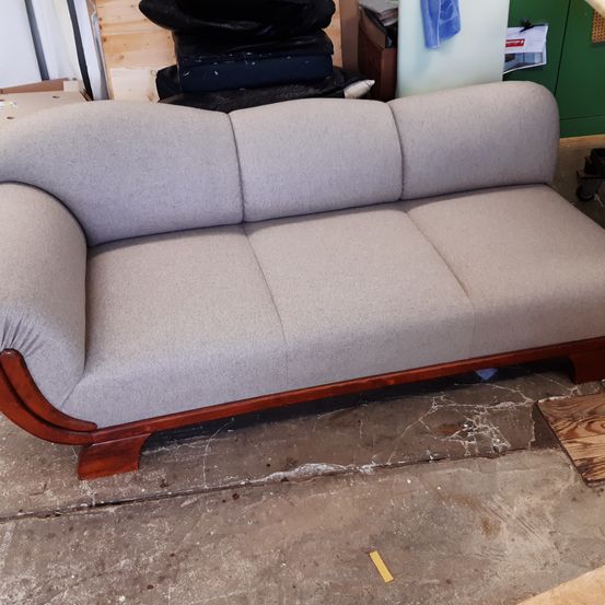 Bild enthält, Couch, Furniture, Chair, Chaise