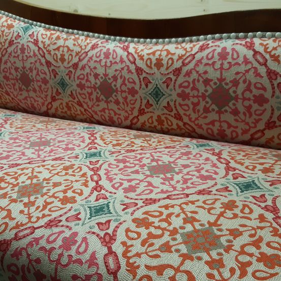 Bild enthält, Couch, Furniture, Bed, Cushion, Home Decor