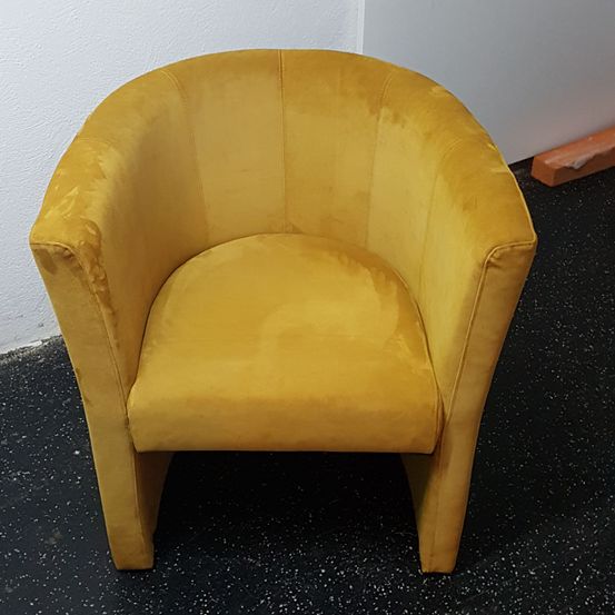 Bild enthält, Furniture, Chair, Armchair