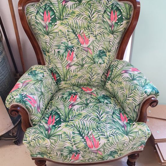 Bild enthält, Furniture, Chair, Armchair