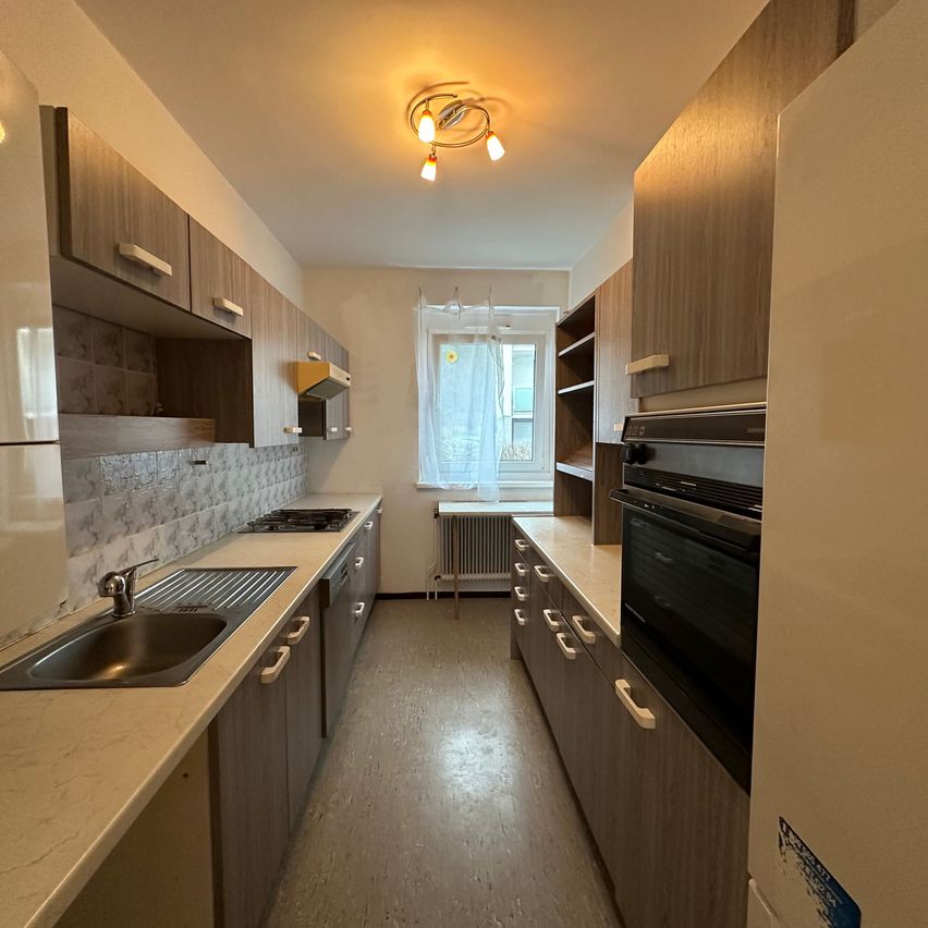 Bild enthält, Indoors, Interior Design, Kitchen, Sink