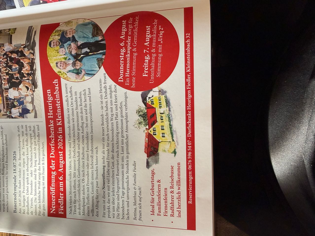 Ein Flyer für eine Veranstaltung in Kleinsteinbach am 6. August 2026 mit einem Familienfoto und Details zur Veranstaltung.